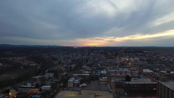 Kvällstid Över Allentown Drone View Fantastiskt Landskap Centrum Pennsylvania — Stockvideo