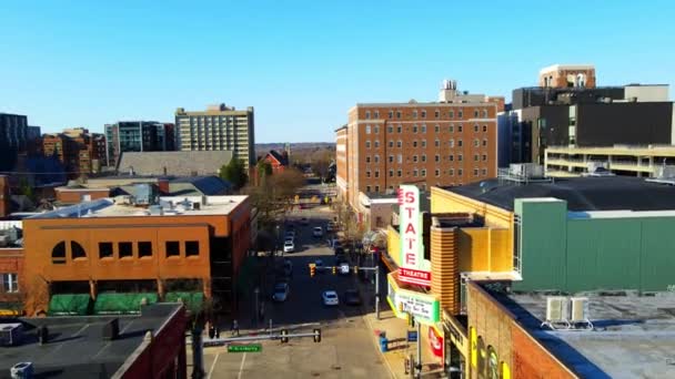 Ann Arbor Drone View Amazing Lands Downtown Michigan — стоковое видео