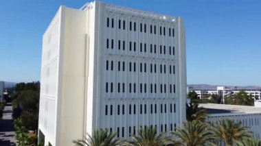 Fullerton, Havadan Uçuş, Kaliforniya Eyalet Üniversitesi, İnanılmaz Manzara