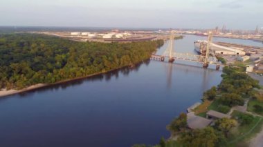 Beaumont, Teksas, Neches Nehri, Aerial View, TNeches Nehri Demiryolu Köprüsü