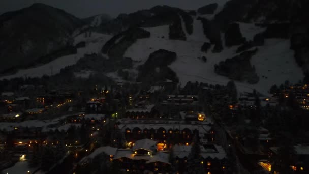 Aspen Por Noche Vistas Los Aviones Tripulados Colorado Centro Ciudad — Vídeo de stock