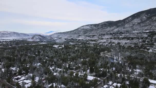 Aspen Colorado Innenstadt Drohnenblick Winterlandschaft — Stockvideo