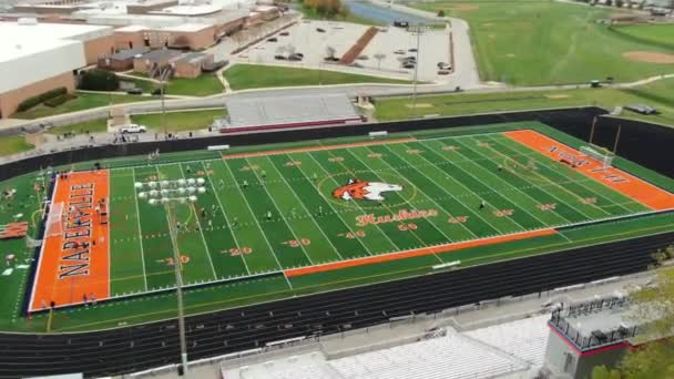 Naperville Illinois Estádio Nnhs Vista Aérea — Vídeo de Stock