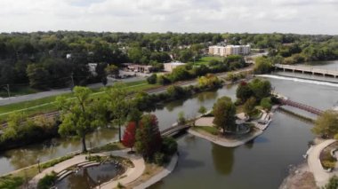 Elgin, Illinois, Hava Manzarası, Fox Nehri, Muhteşem Manzara