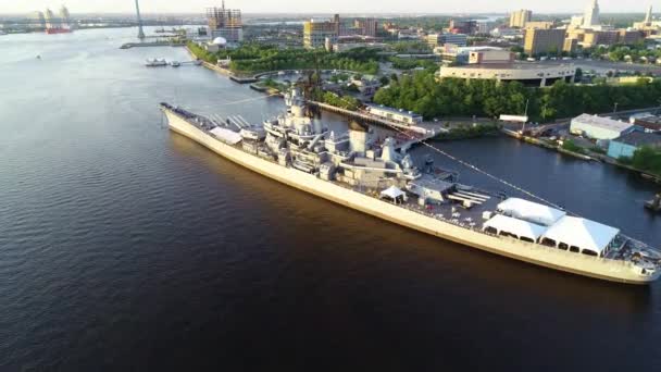 Camden Aerial View Delaware Nehri Battleship New Jersey — Stok video