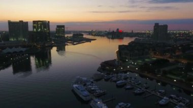 Baltimore 'daki Hava Uçuşu, İç Liman, Maryland