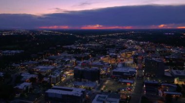 Gece Boise 'nin Üzerinde Uçan Hava, Şehir Merkezi, Idaho