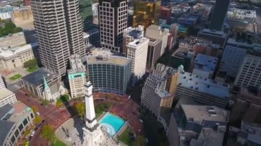 Indianapolis, Askerler ve Denizciler Anıtı üzerinde Uçan Hava, Şehir Merkezi