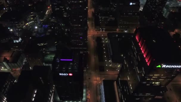 Aerial Flying Night Indianapolis Indiana Városi Fények Belváros — Stock videók