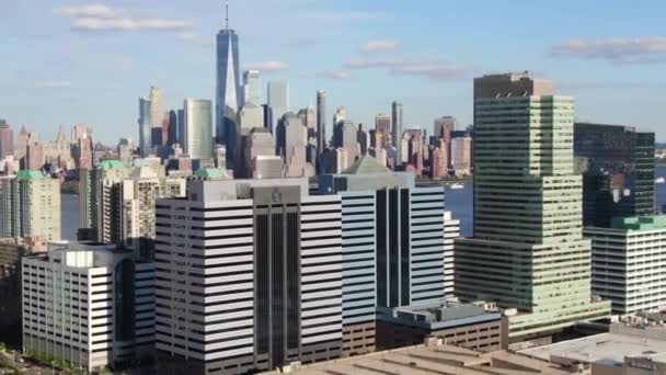 Vuelo Aéreo Sobre Jersey City Nueva Jersey Centro Paisaje Urbano — Vídeo de stock