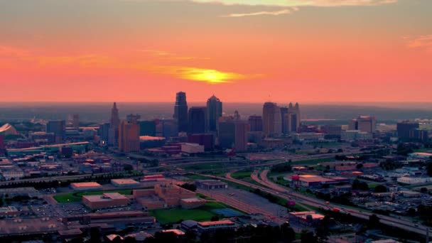 Sunset Kansas City Aerial Flying Missouri Downtown Amazing Cityscape — Stok video