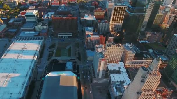 Aerial Flying Kansas City Missouri Downtown Beautiful Cityscape — Wideo stockowe