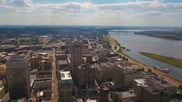 Aerial Flying Memphis Tennessee Mississippi River Downtown — Stock video