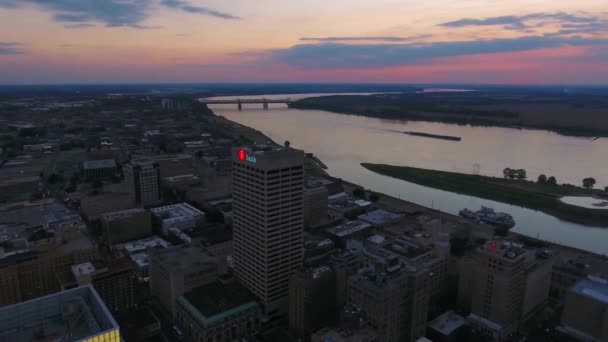 Aerial Flying Evening Memphis Tennessee Downtown Mississippi River — Stok video