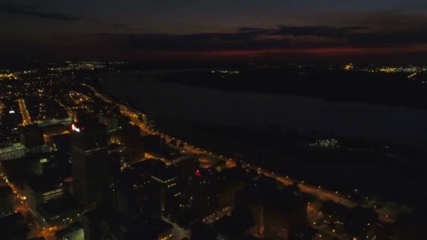 Aerial Flying Night Memphis Tennessee Downtown Mississippi River — стокове відео