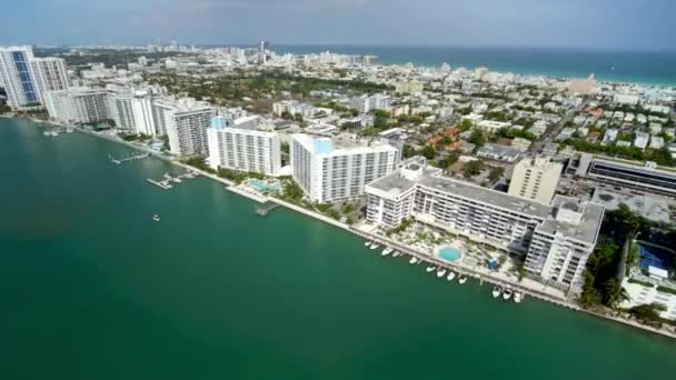 Aerial Flying Miami Florida Downtown Biscayne Bay Amazing Cityscape — Vídeo de Stock