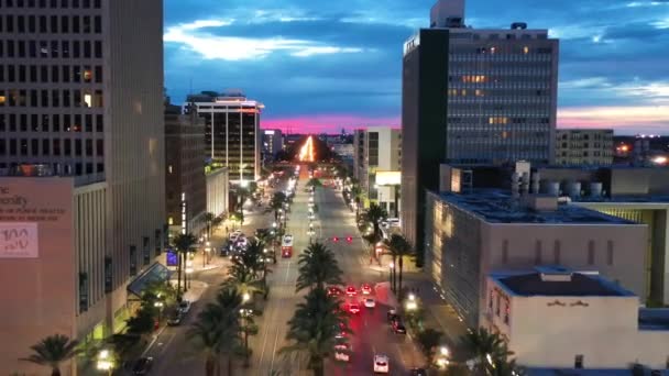 Εναέρια Πτήση Πάνω Από Βράδυ Της Νέας Ορλεάνης Λουιζιάνα Downtown — Αρχείο Βίντεο