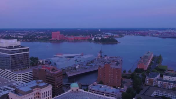 Aerial Flying Evening Norfolk Elizabeth River Downtown Virginia — Stockvideo