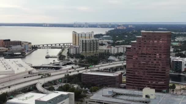 Latanie Lotnicze Nad Tampą Floryda Śródmieście Tampa Bay — Wideo stockowe