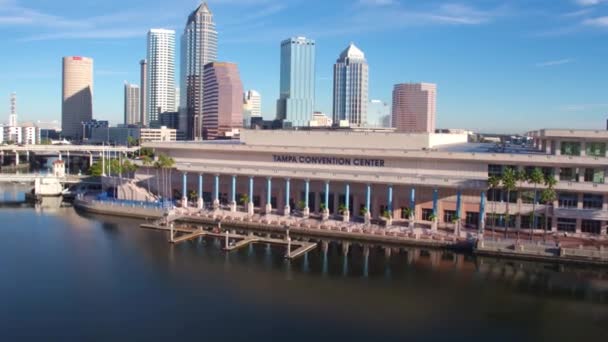 Luftflug Über Dem Tampa Convention Center Florida Hillsborough River — Stockvideo