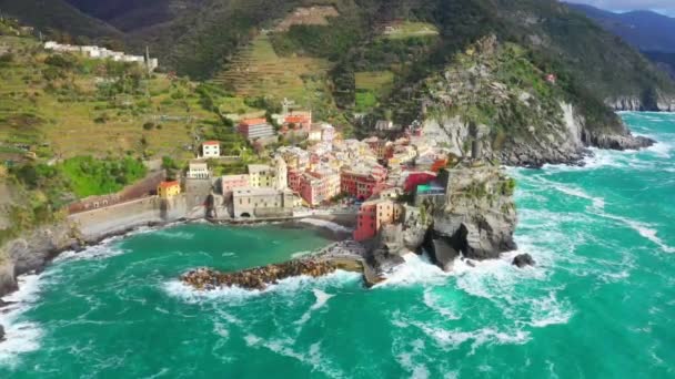 Talya Cinque Terre Aerial View Dağlar Ligurian Denizi Liguria Vernazza — Stok video