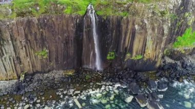 İskoçya, Kilt Rock ve Mealt Falls, Aerial Flying, Sound of Raasay, Skye Adası