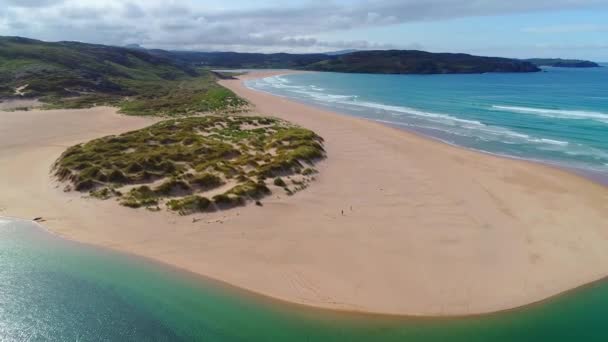 Escocia Vuelo Aéreo Coral Beach Isla Skye Paisaje Increíble — Vídeos de Stock