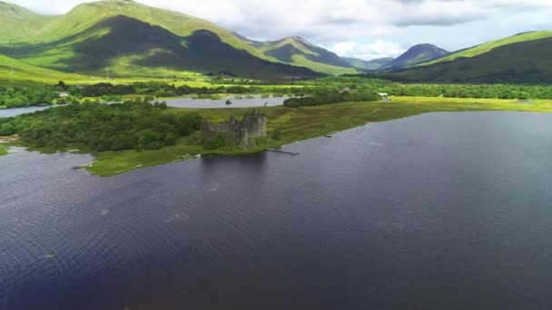 Escócia Kilchurn Castle Loch Awe Argyll Bute Voador Aéreo — Vídeo de Stock