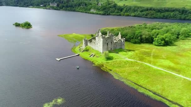 Σκωτία Kilchurn Castle Argyll Bute Aerial Flying Loch Awe — Αρχείο Βίντεο