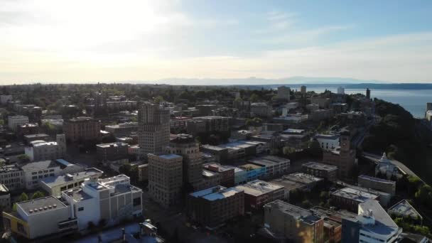 Tacoma Washington State Κέντρο Της Πόλης Εναέρια Πετώντας Καταπληκτικό Τοπίο — Αρχείο Βίντεο