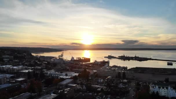 Sonnenuntergang Über Dem Hafen Von Everett Bundesstaat Washington Innenstadt Luftaufnahme — Stockvideo