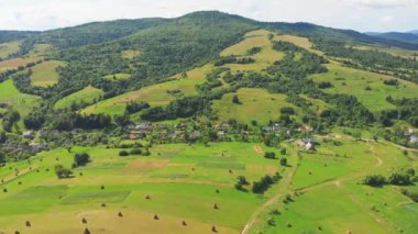 Ukrayna, Karpat Dağları, Güzel Manzara, Hava Manzarası, Çayırlar, Çayırlar