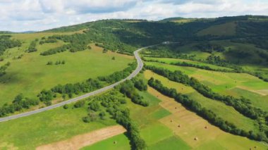 Ukrayna, Karpatya Dağları, Güzel Manzara, Meadows, Hava Manzarası, Tarlalar