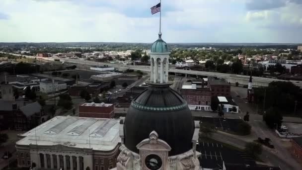 Evansville Indiana Old Courthouse Downtown Aerial View — Video