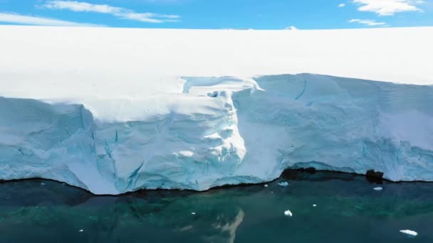 Antarctica South Pole Antarctic Ocean Icebergs Aerial View Amazing Landscape — Vídeos de Stock