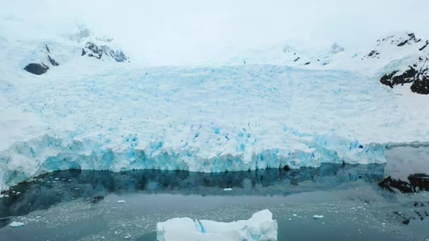 Antarctica Icebergs Antarctic Ocean Aerial View Amazing Landscape South Pole — Vídeos de Stock