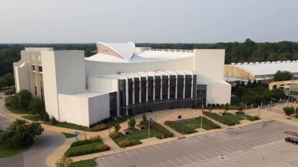 Simon Skjodt Assembly Hall Indiana University Bloomington Aerial View — Stockvideo