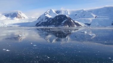 Antarktika, Güney Kutbu, Buz Dağları, Drone View, İnanılmaz Manzara, Antarktika Okyanusu