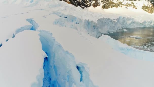 Antarktika Güney Kutbu Drone View Antarktika Okyanusu Buzdağları Nanılmaz Manzara — Stok video