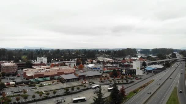 マウントバーノン上空を飛行 ドローンビュー ワシントン州 ダウンタウン アメージング風景 — ストック動画