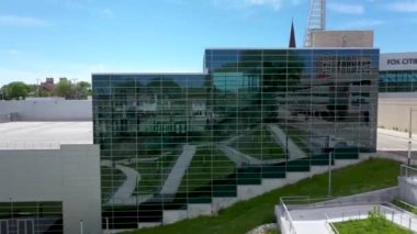 Appleton, Wisconsin, Fox City Sergi Merkezi, Drone View üzerinde uçan hava aracı