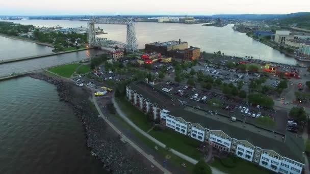Légi Járat Duluth Minnesota Canal Park Drone View Lake Superior — Stock videók