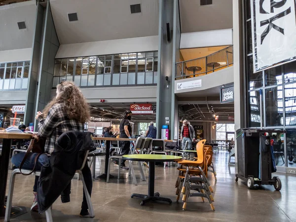 Seattle Eua Por Volta Março 2022 Vista Pessoas Sentadas Dentro — Fotografia de Stock