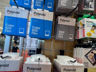 Kenmore, WA USA - Haziran 2022: Kenmore Kamera Mağazası 'nda kamera görüntüsü.