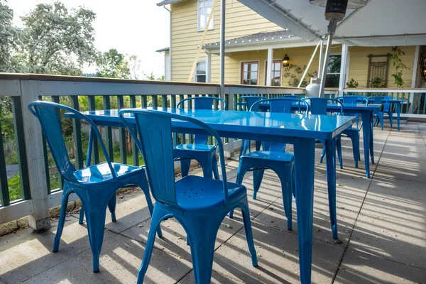 Colorful View Bright Blue Chairs Gathered Blue Table Outdoor Patio — Stock Photo, Image