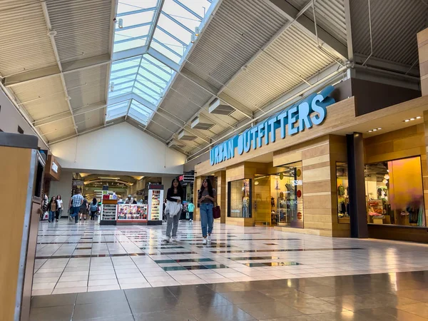 Lynnwood Usa Circa June 2022 Wide Angle View People Shopping — Stock Photo, Image