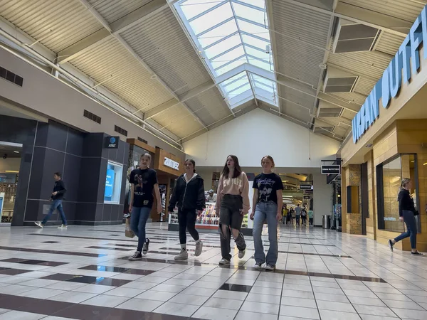 Lynnwood Usa Circa June 2022 Wide Angle View People Shopping — ストック写真