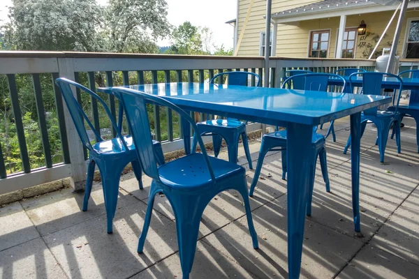 Colorful View Bright Blue Chairs Gathered Blue Table Outdoor Patio — Stock Photo, Image