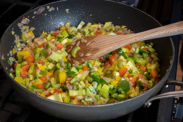 Close Selective Focus Diced Bell Peppers Cooking Large Skillet Gas — Photo