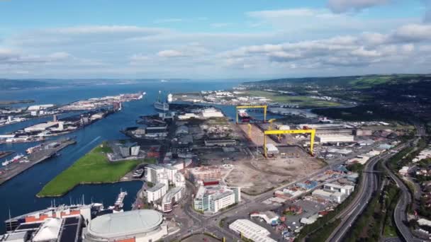 Aerial Video Belfast City Cityscape Northern Ireland — Vídeos de Stock